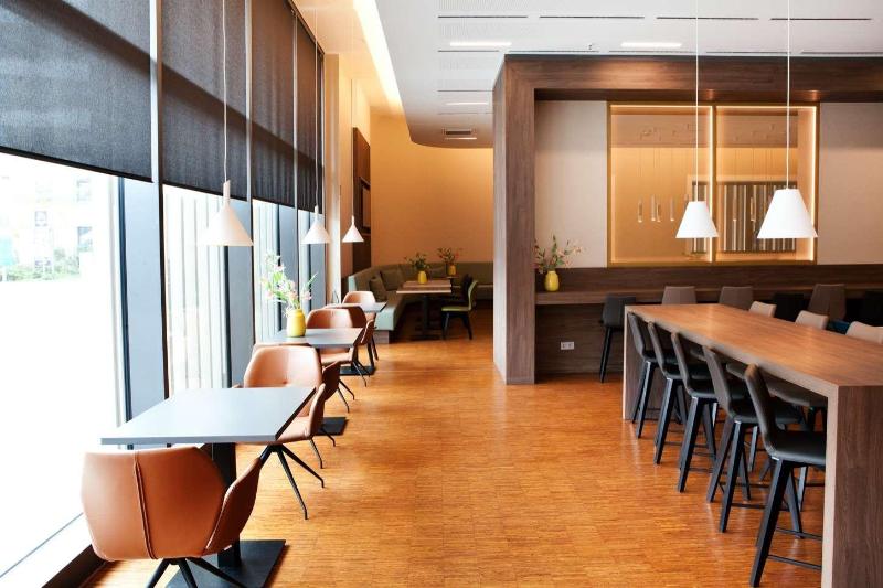 Hampton By Hilton Munich City Center East - Bar