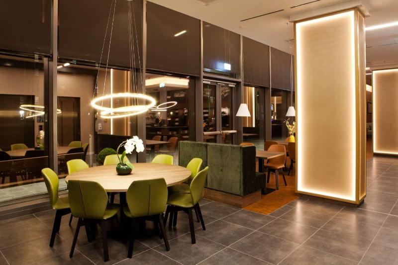 Hampton By Hilton Munich City Center East - Bar