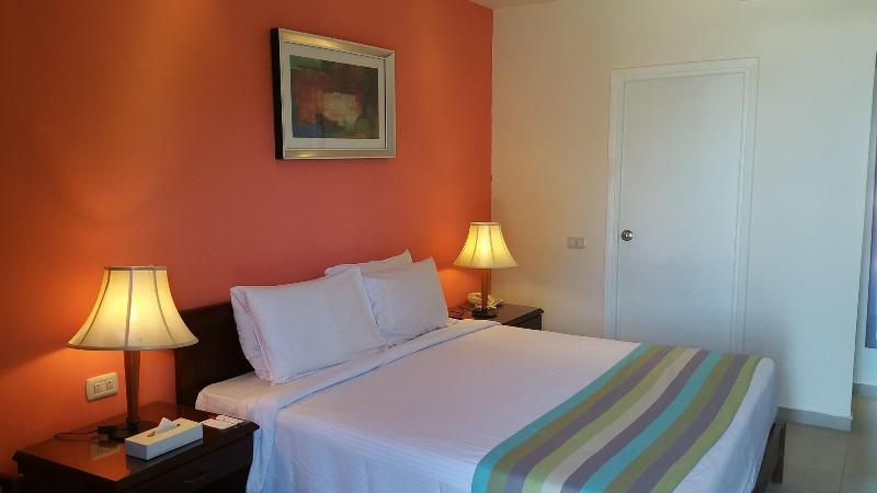 Xperience Hill-Top Beach Resort - Oda