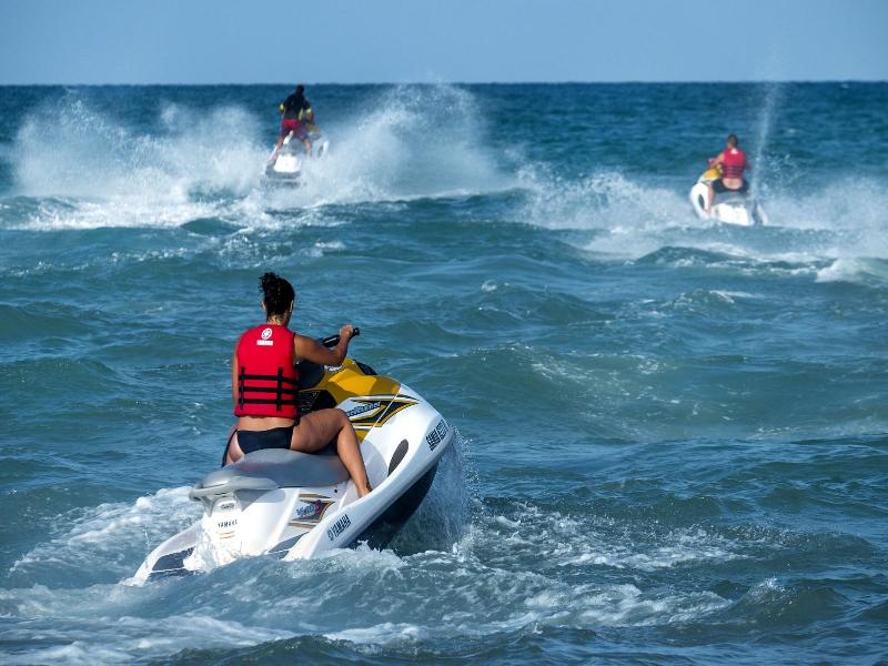 Baya Beach Aqua Park - Family and Couples Only - Aktivite