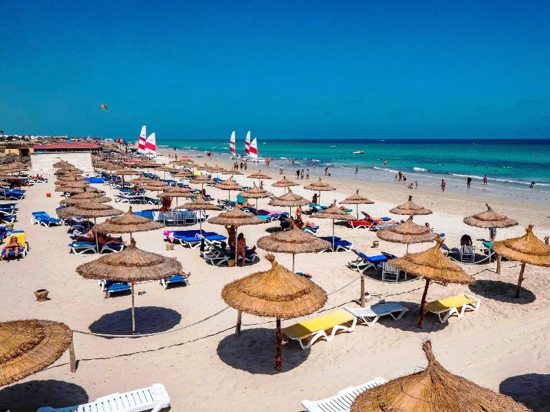 Baya Beach Aqua Park - Family and Couples Only - Plaj