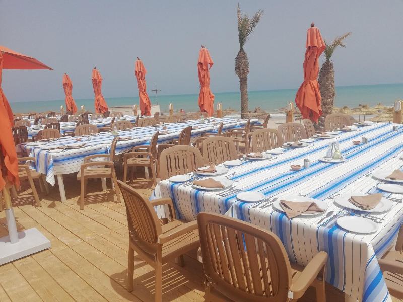 Baya Beach Aqua Park - Family and Couples Only - Restoran
