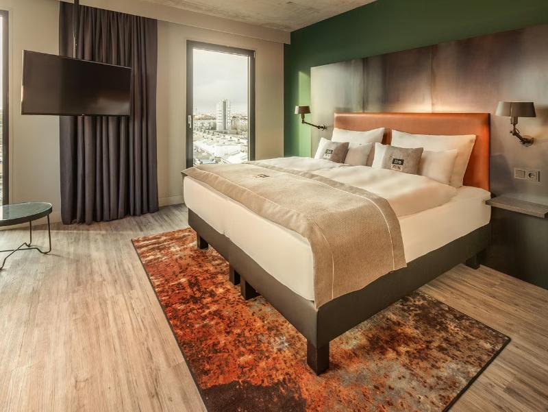 Holiday Inn - the niu, Fender Amsterdam - Oda