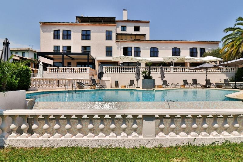 Hotel Perla Riviera - Genel