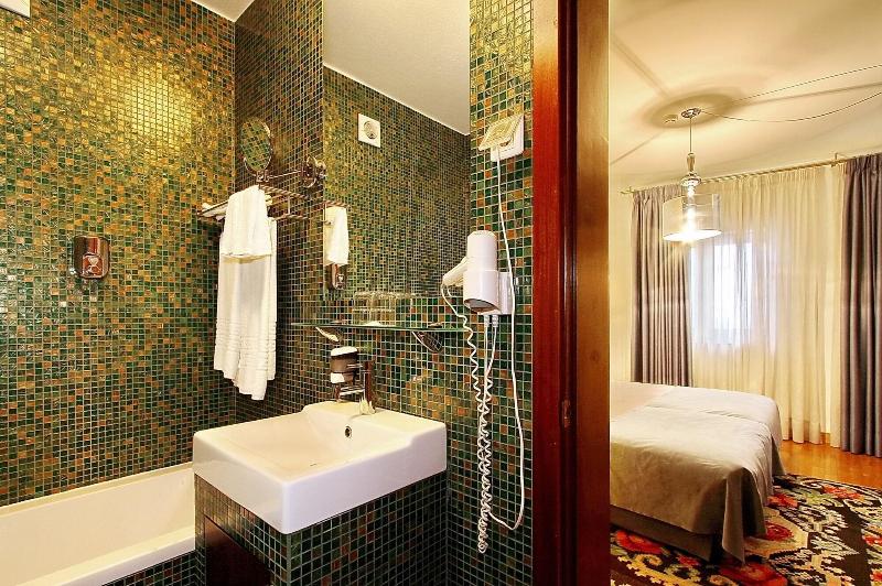 Hotel Mestre De Avis - Oda