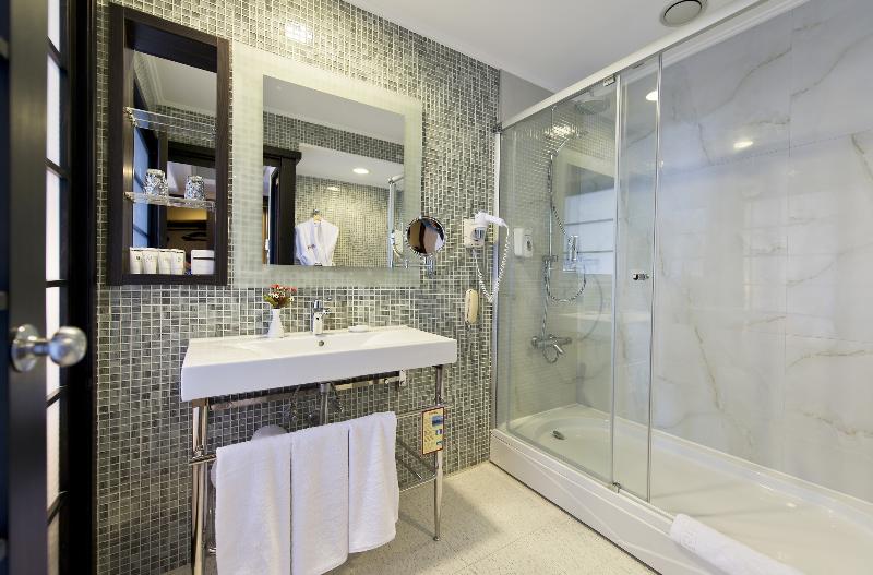Limak Lara De Luxe Hotel & Resort - Oda
