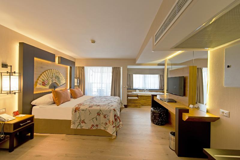 Limak Lara De Luxe Hotel & Resort - Oda