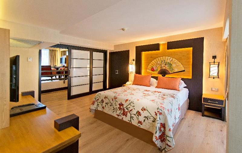 Limak Lara De Luxe Hotel & Resort - Oda