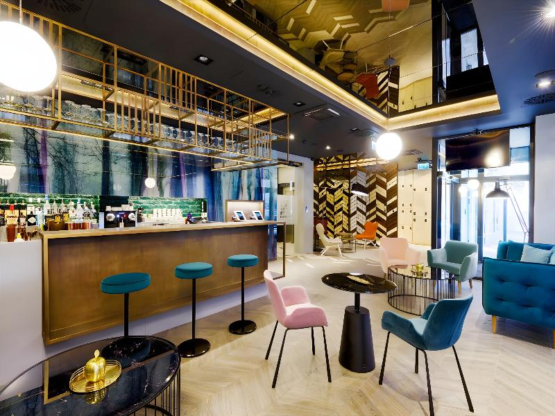 KViHotel Budapest - Lobi