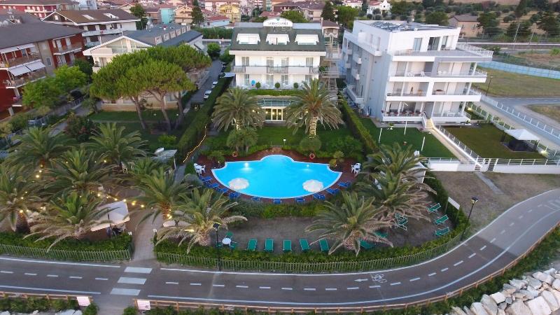 Hotel Ambasciatori - Genel