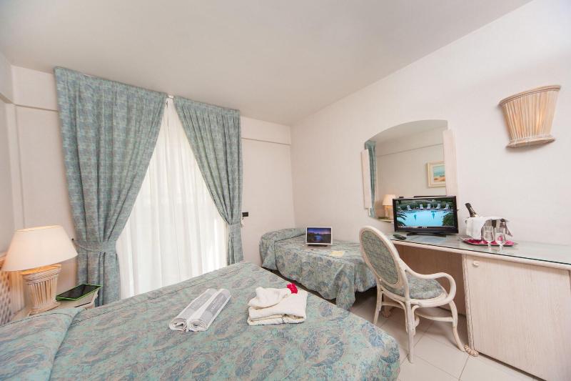 Hotel Ambasciatori - Oda