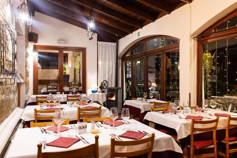 Hotel Ristorante Il Caminetto - Restoran