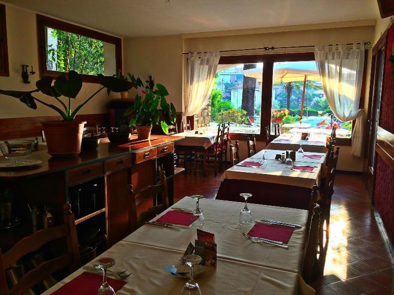 Hotel Ristorante Il Caminetto - Restoran