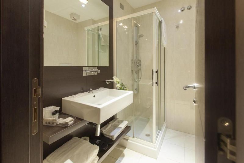 Inverigo Hotel - Oda