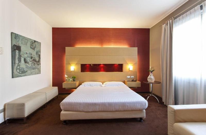 Inverigo Hotel - Oda