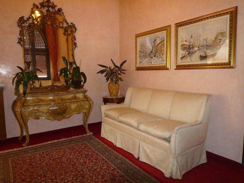 Hotel Montecarlo - Lobi