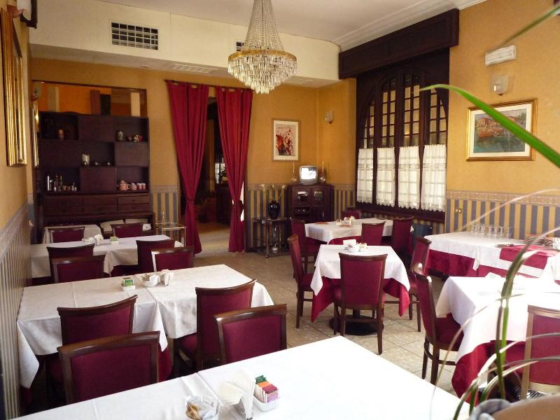 Hotel Montecarlo - Restoran