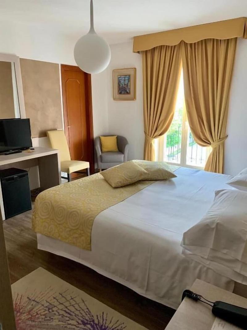 Hotel Centrale - Oda