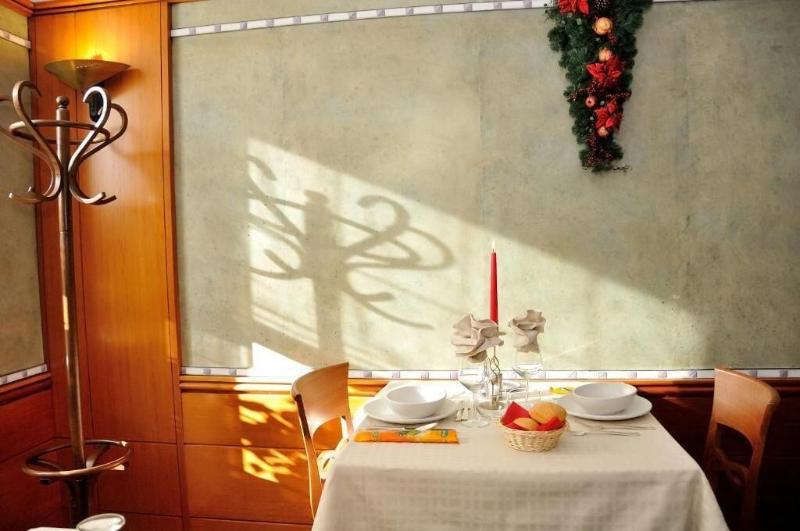 Hotel Centrale - Restoran
