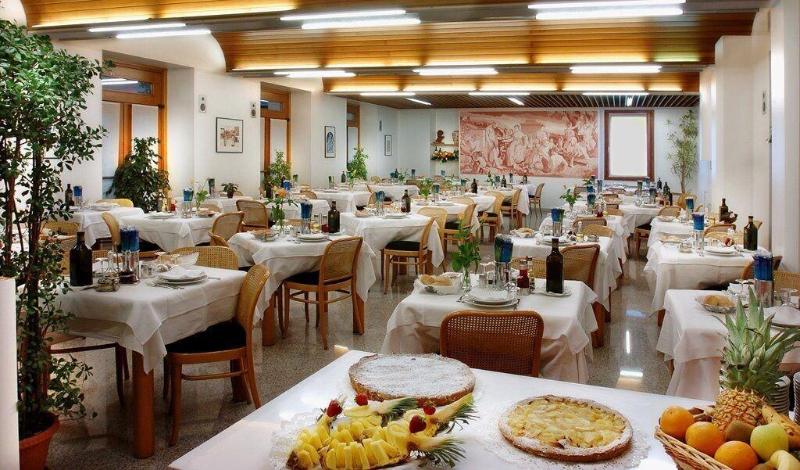 Albergo Sorriso - Restoran