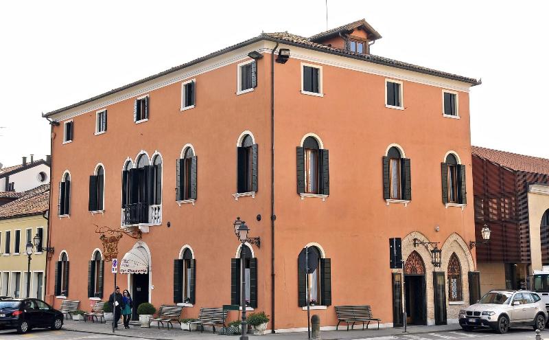 Hotel 5 Colonne - Genel