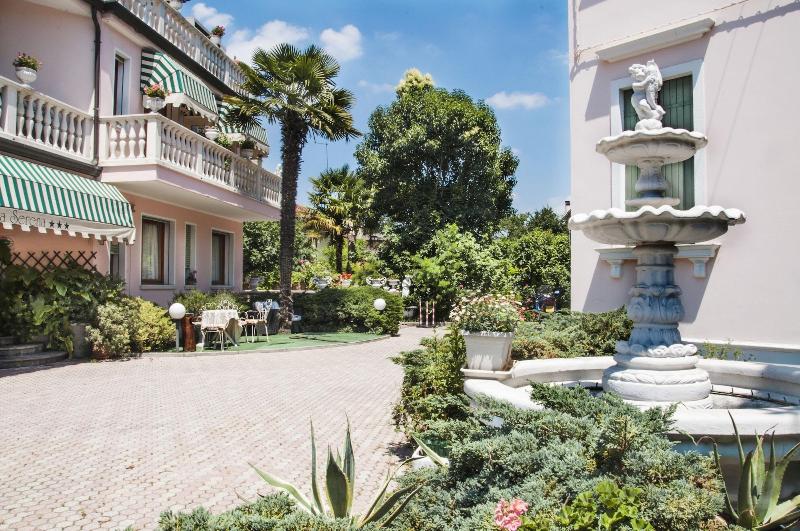 Hotel Villa Serena - Genel