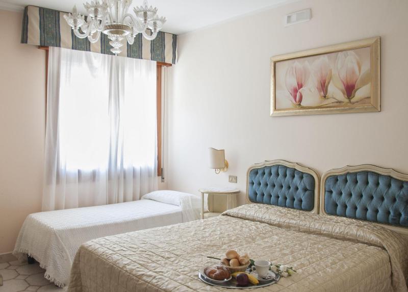 Hotel Villa Serena - Oda