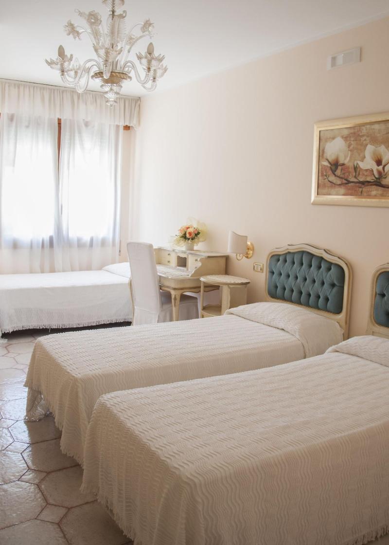Hotel Villa Serena - Oda