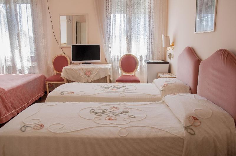 Hotel Villa Serena - Oda