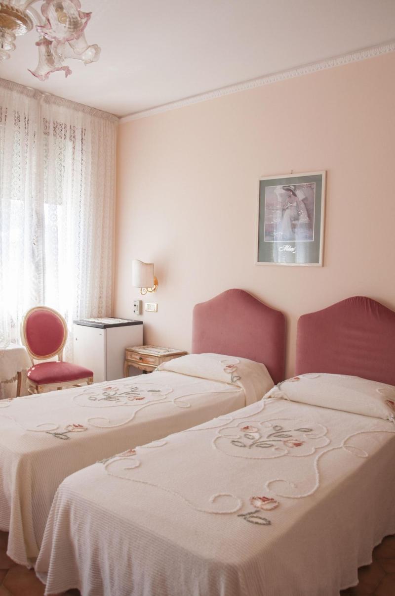 Hotel Villa Serena - Oda