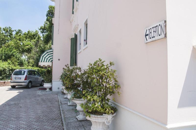 Hotel Villa Serena - Teras