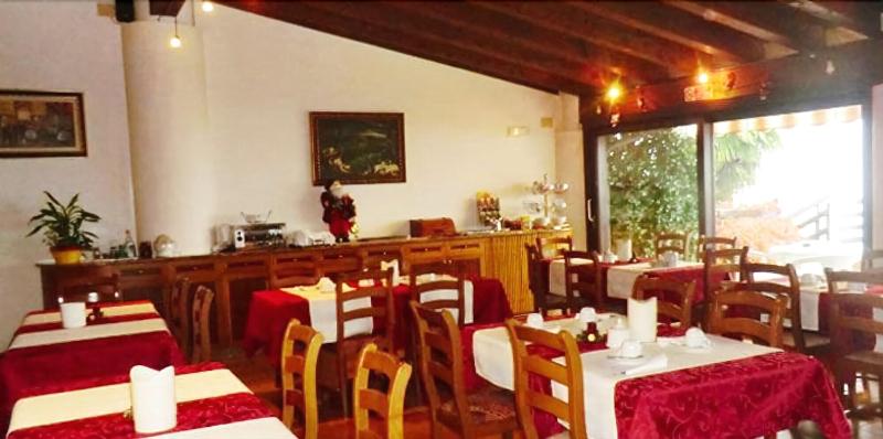 Albergo Alla Pineta - Restoran