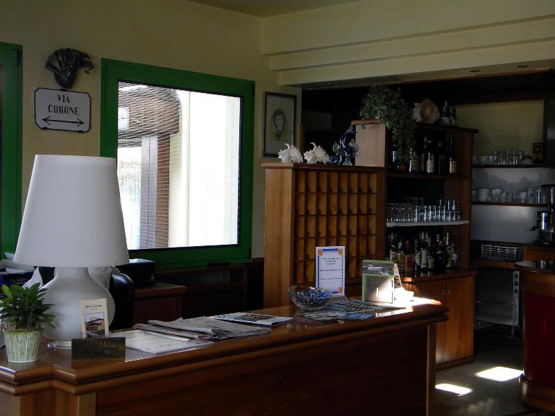 Hotel Corone - Lobi