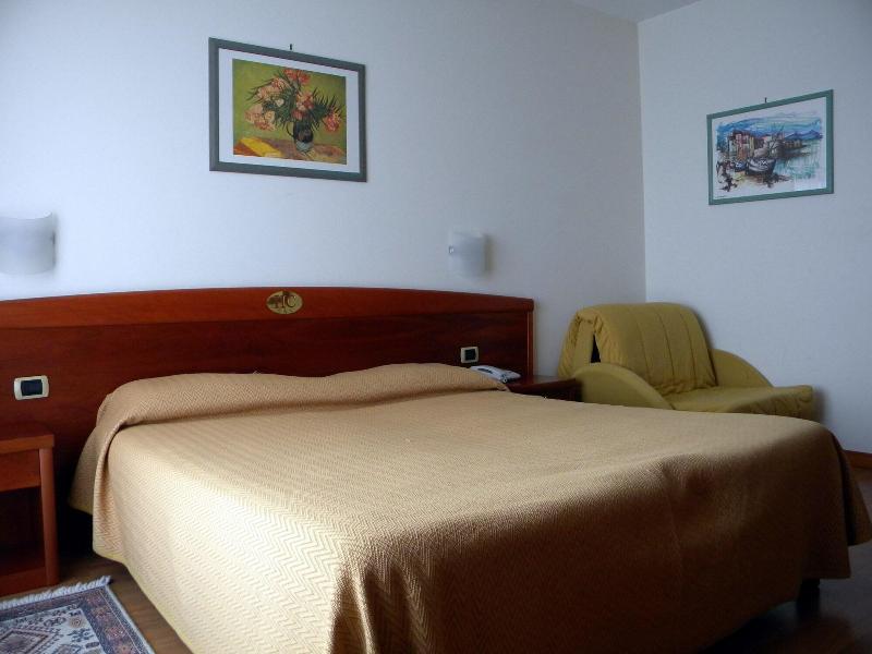 Hotel Corone - Oda