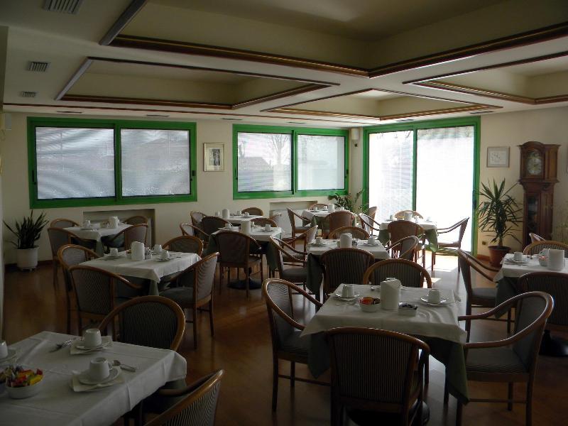 Hotel Corone - Restoran