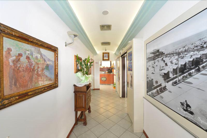 Hotel Etna - Lobi
