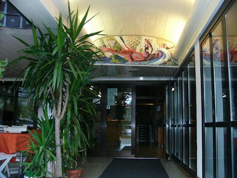 Hotel Serena - Lobi