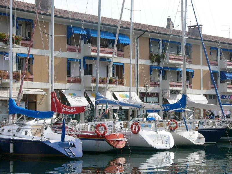 Hotel Serena - Genel