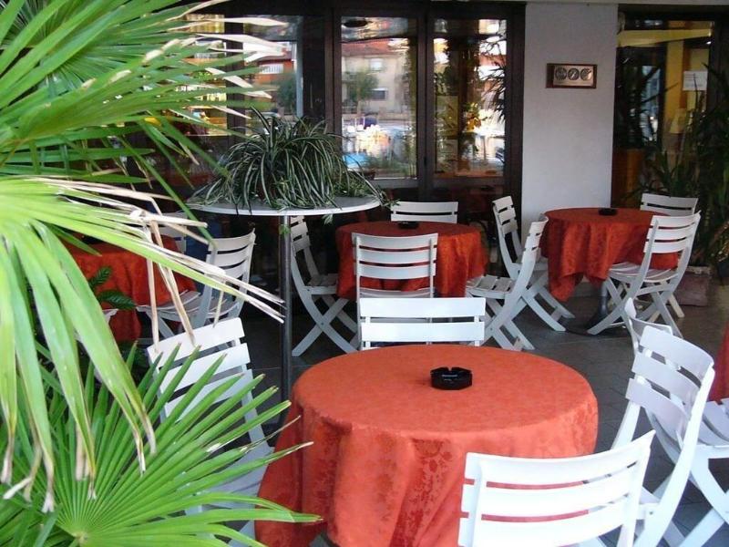 Hotel Serena - Teras