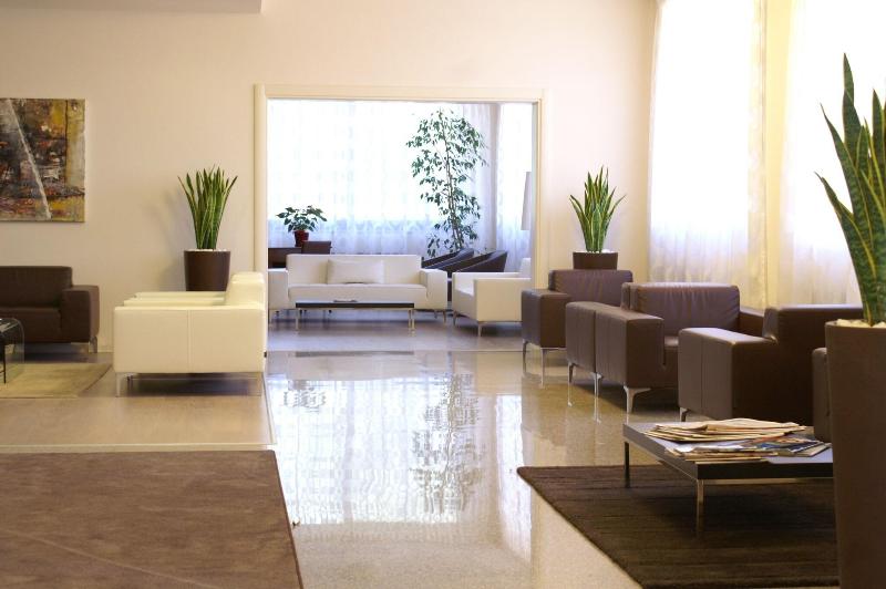 Hotel Victoria - Lobi