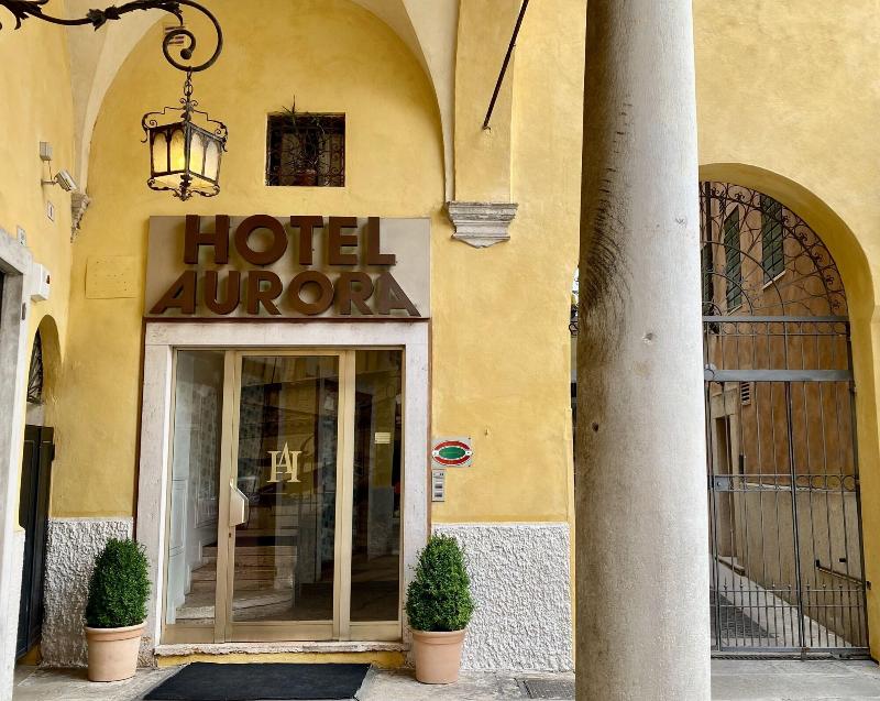 Hotel Aurora - Genel