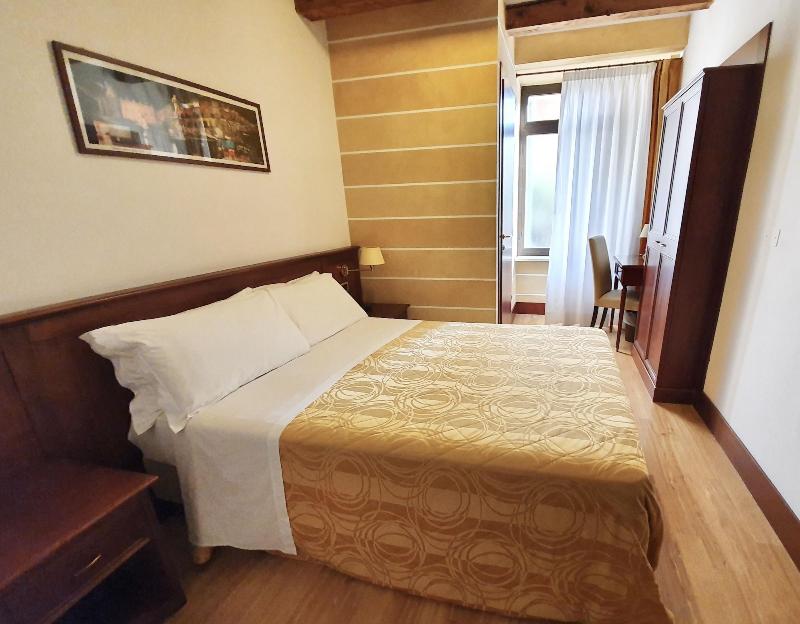 Hotel Aurora - Oda