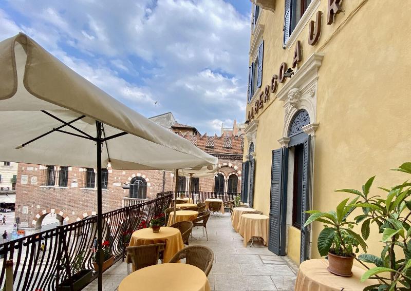 Hotel Aurora - Teras