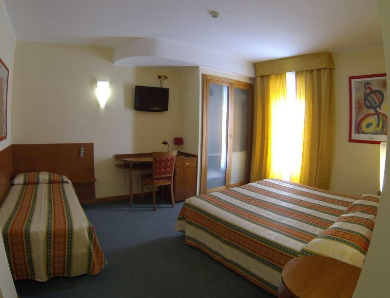 Hotel Miro - Oda