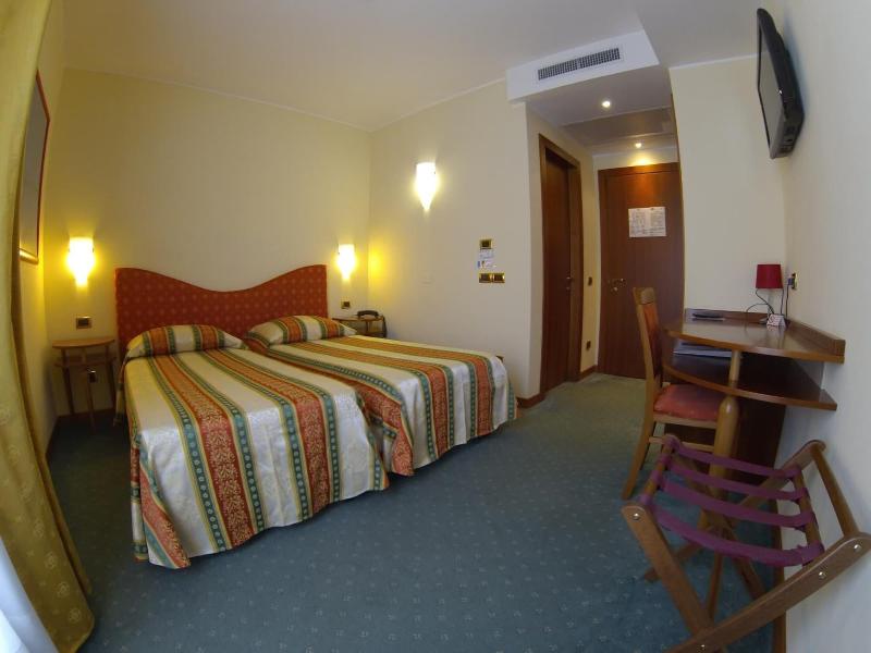 Hotel Miro - Oda
