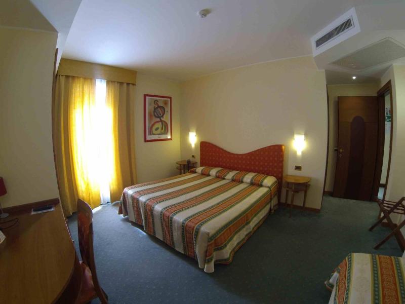 Hotel Miro - Oda