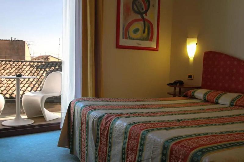 Hotel Miro - Oda