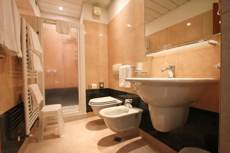 Hotel Miro - Oda
