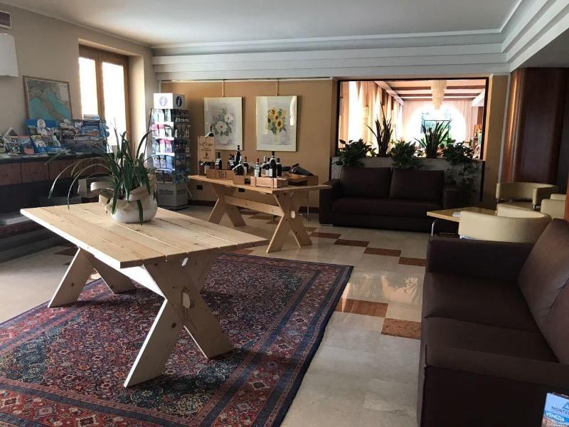 Parc Hotel Casa Mia - Lobi