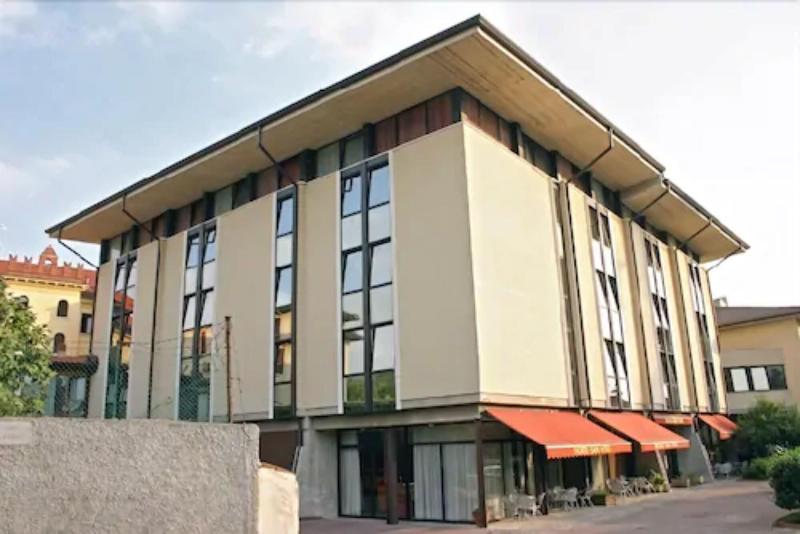 Kona Hotel Verona - Genel